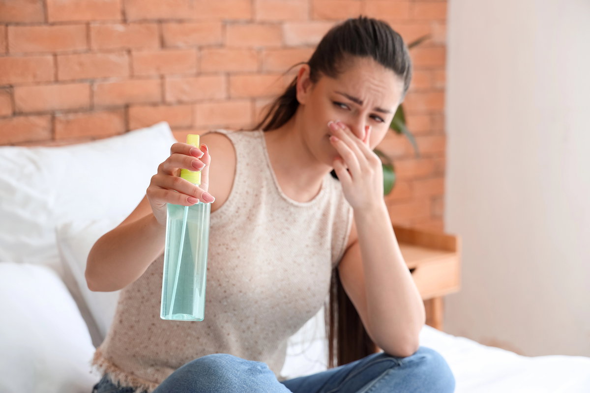Alergia a perfume: sintomas, diagnóstico e como tratar
