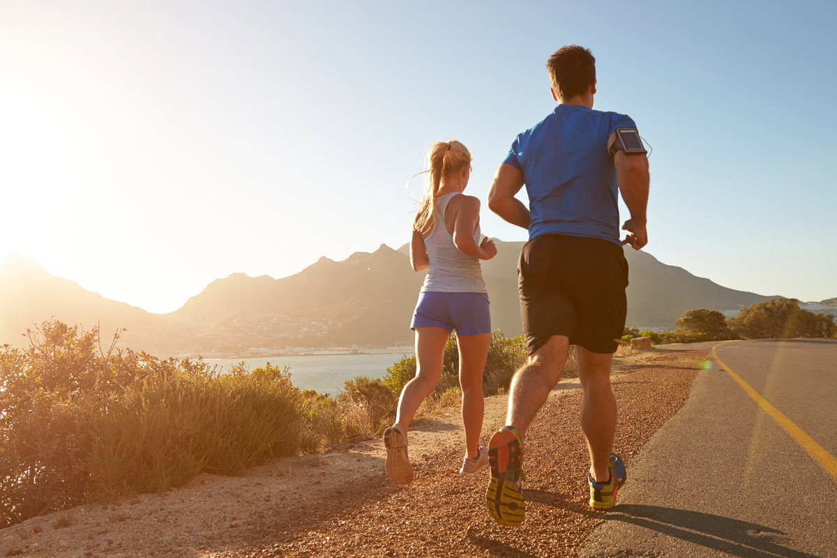 Correr envelhece o rosto e o corpo? Entenda os mitos e os fatos